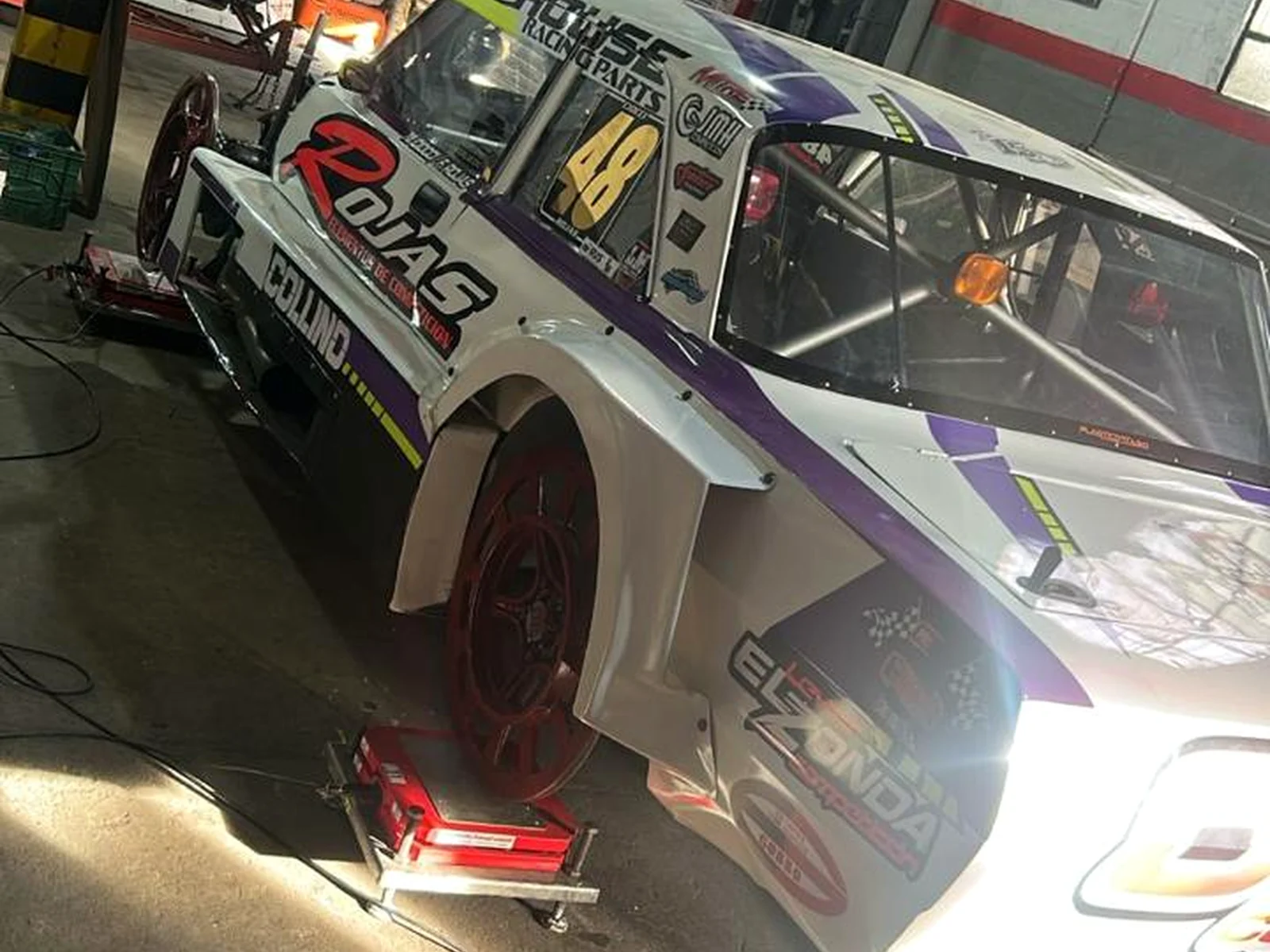 Auto numero 48 en balanzas — MarinoEND en competición